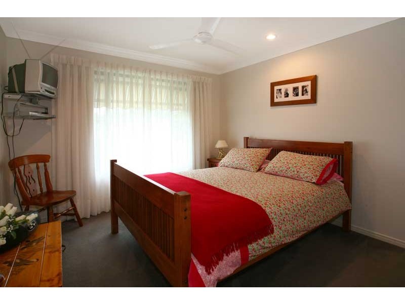 18 Nathanvale Drive, Mount Nathan QLD 4211