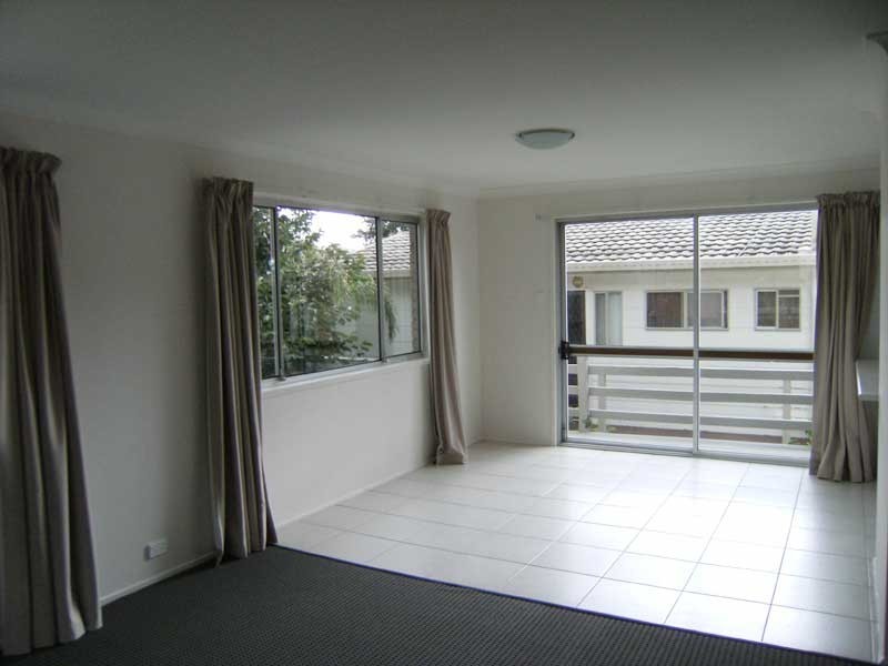 25 Patonga Street, Ashmore QLD 4214