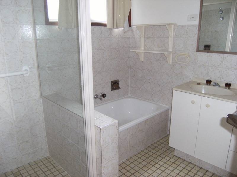 1/77 Price Street, Nerang QLD 4211