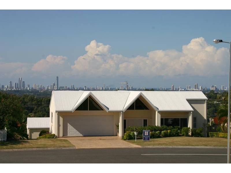 12 Renfrew Drive, Highland Park QLD 4211