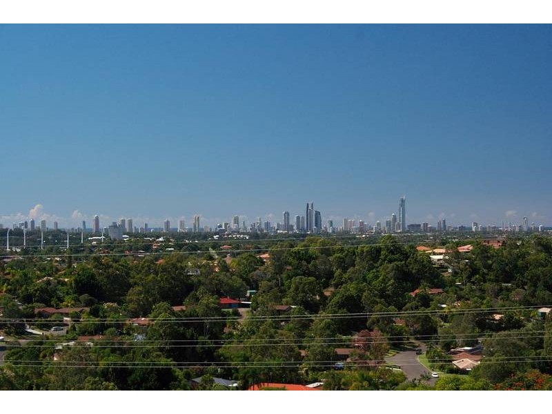 12 Renfrew Drive, Highland Park QLD 4211