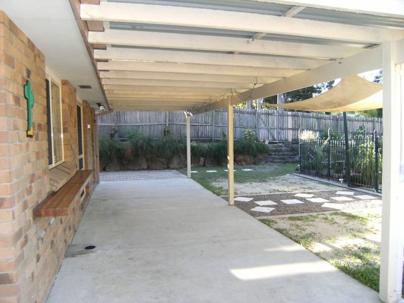 89 Explorers Way, Highland Park QLD 4211