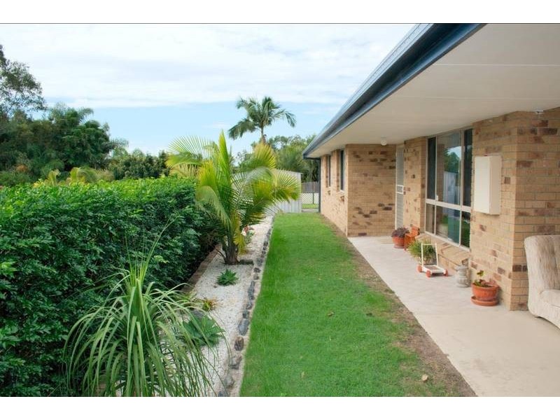 8 Quigan Terrace, Highland Park QLD 4211