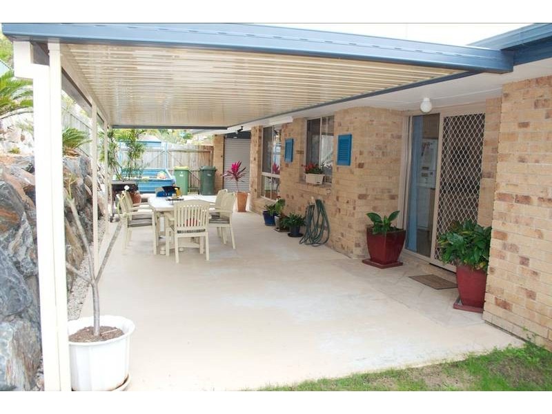 8 Quigan Terrace, Highland Park QLD 4211