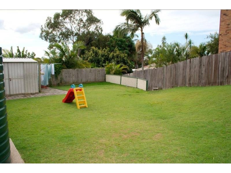 8 Quigan Terrace, Highland Park QLD 4211