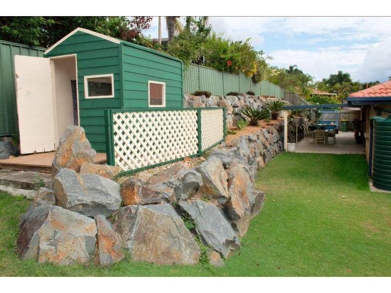 8 Quigan Terrace, Highland Park QLD 4211