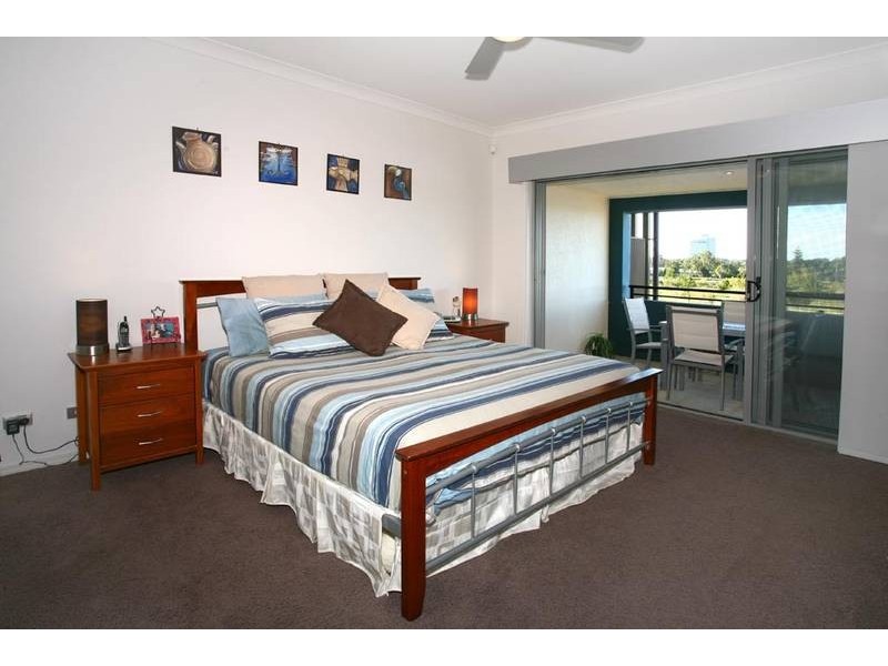 3011 The Boulevard, Carrara QLD 4211