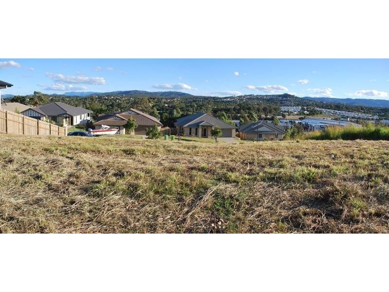 4 Tralee Court, Carrara QLD 4211