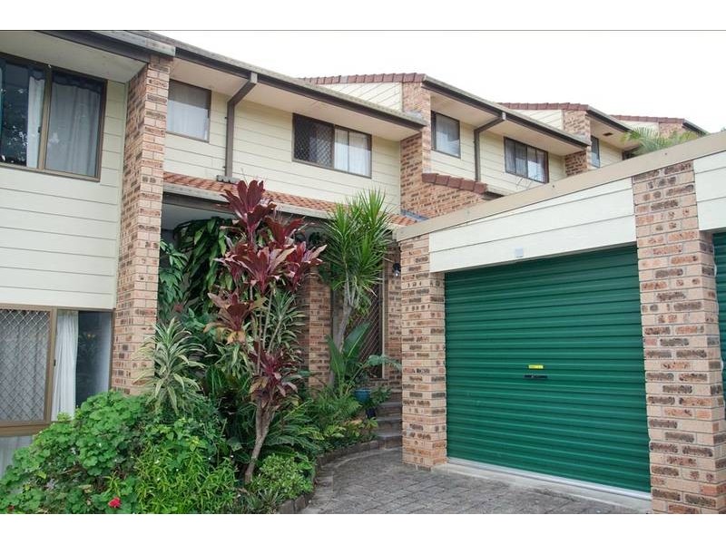 10/11 Balfour Crescent, Highland Park QLD 4211