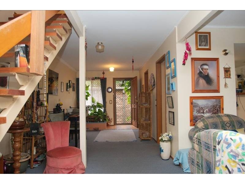 10/11 Balfour Crescent, Highland Park QLD 4211