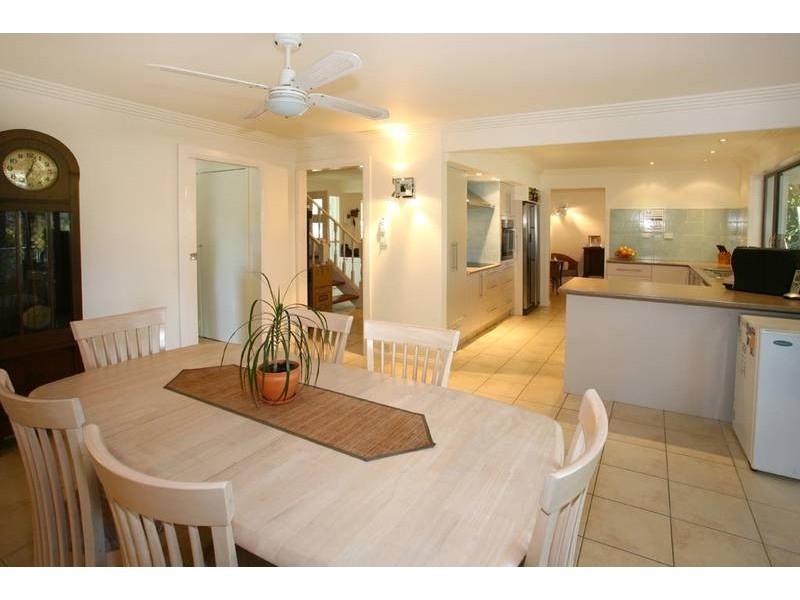 13 Bartlett Avenue, Nerang QLD 4211