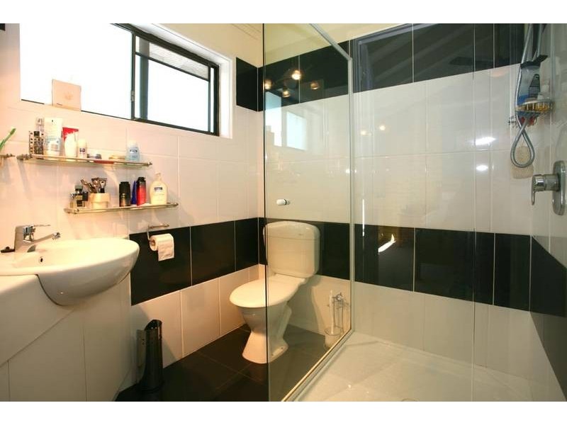 13 Bartlett Avenue, Nerang QLD 4211