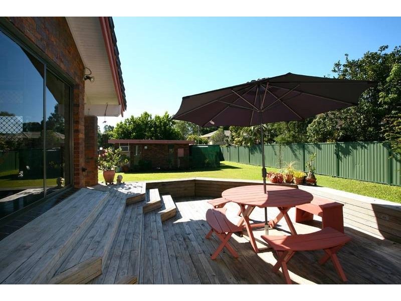 13 Nerang River Drive, Nerang QLD 4211