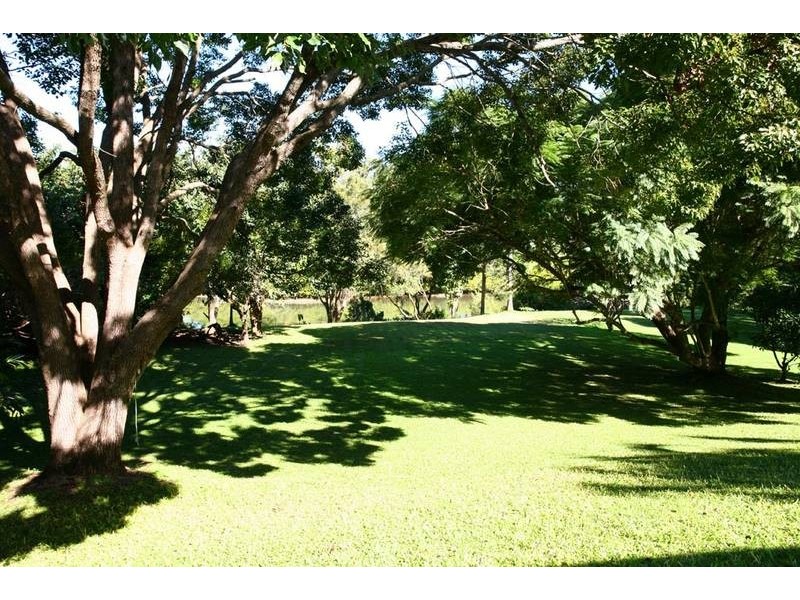 13 Nerang River Drive, Nerang QLD 4211