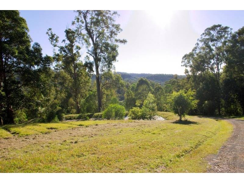 7 Lazy Way, Guanaba QLD 4210