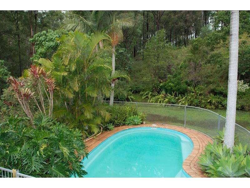 7 Lazy Way, Guanaba QLD 4210