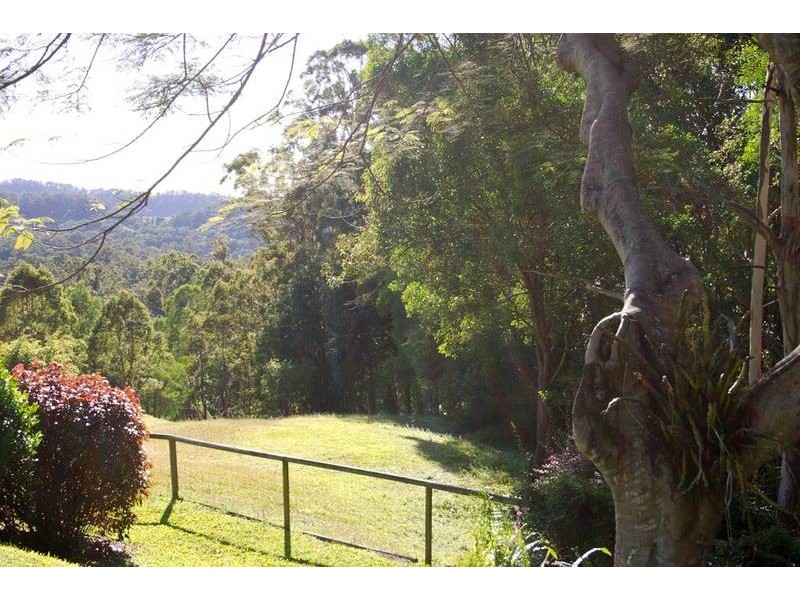 7 Lazy Way, Guanaba QLD 4210