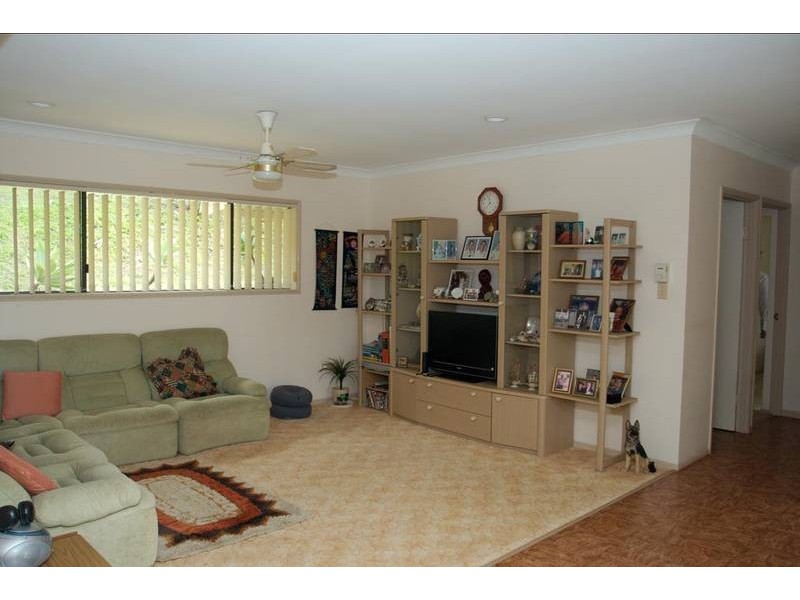 7 Lazy Way, Guanaba QLD 4210