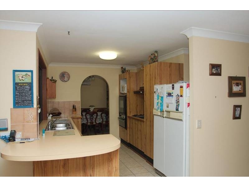 8 Edelweiss Way, Gaven QLD 4211