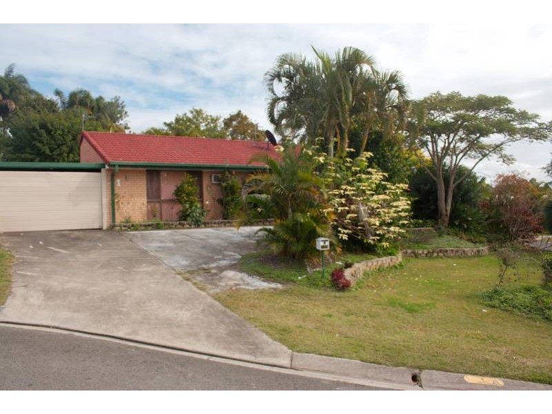 1 Suntory Court, Highland Park QLD 4211