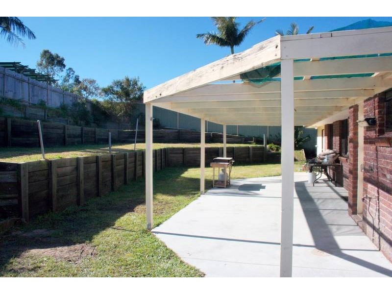 2 Jindivick Street, Worongary QLD 4213