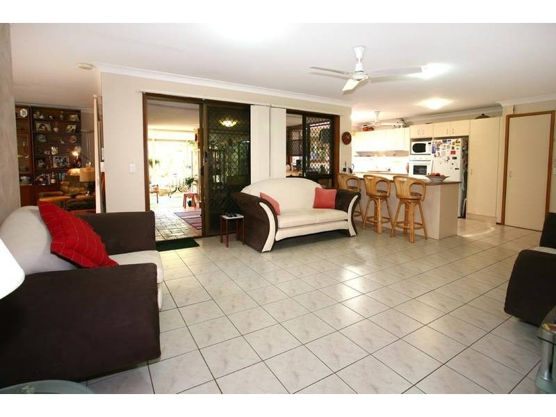 60 Teasdale Drive, Nerang QLD 4211