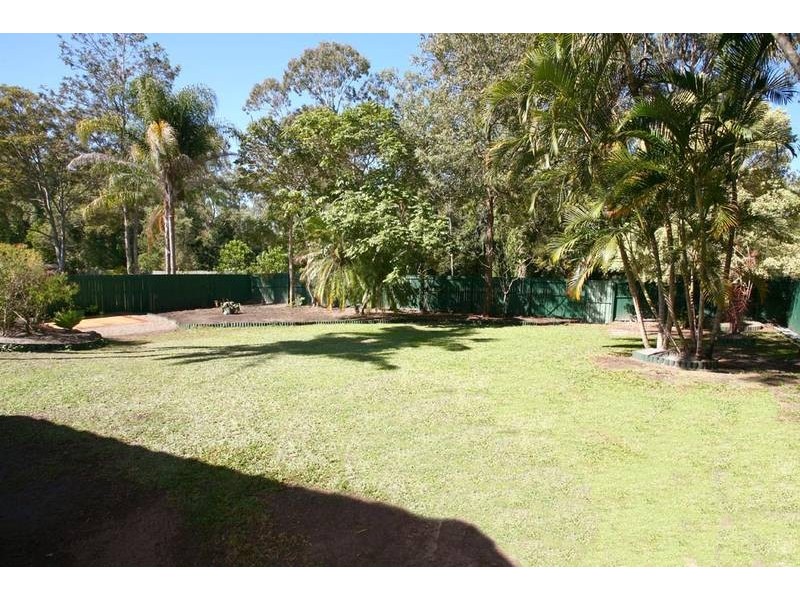 3 Guthrie Parade, Carrara QLD 4211