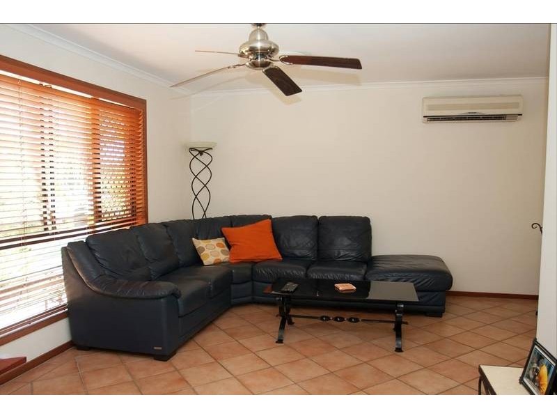31 Jabiluka Drive, Highland Park QLD 4211