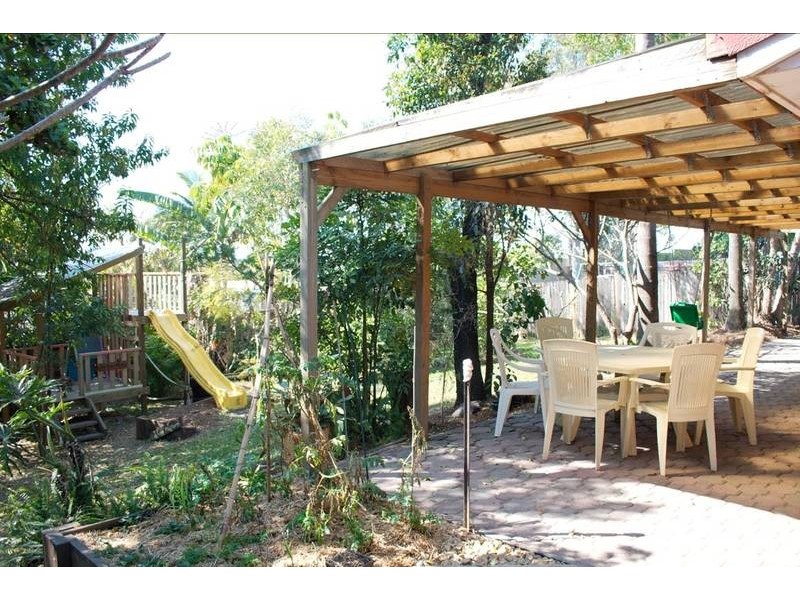 16 Burgundy Court, Highland Park QLD 4211