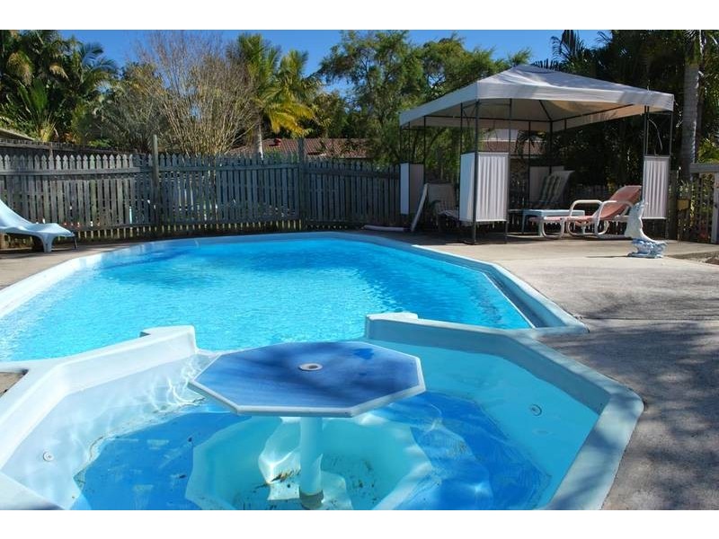 4 Yoolantie Crescent, Nerang QLD 4211