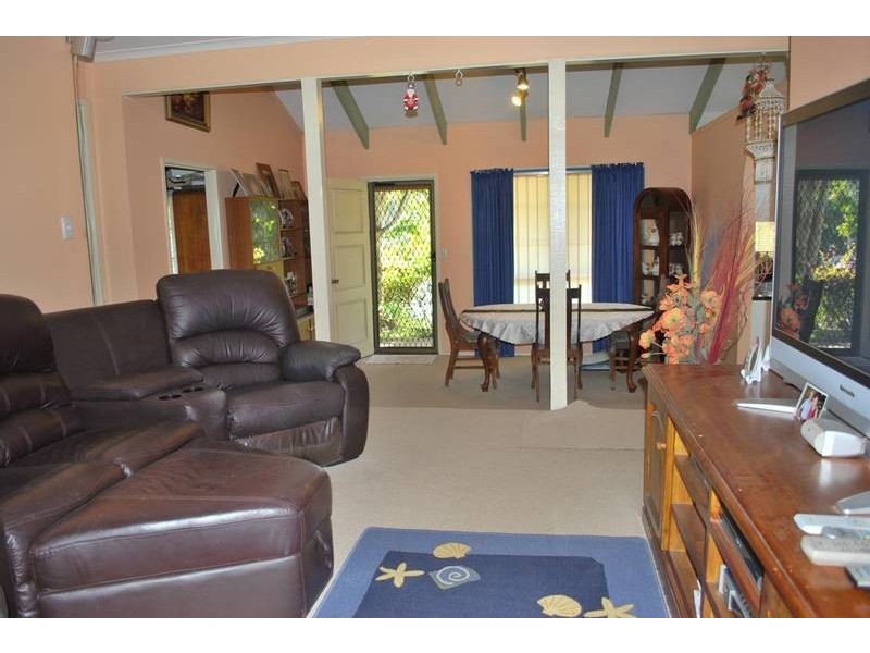 4 Yoolantie Crescent, Nerang QLD 4211