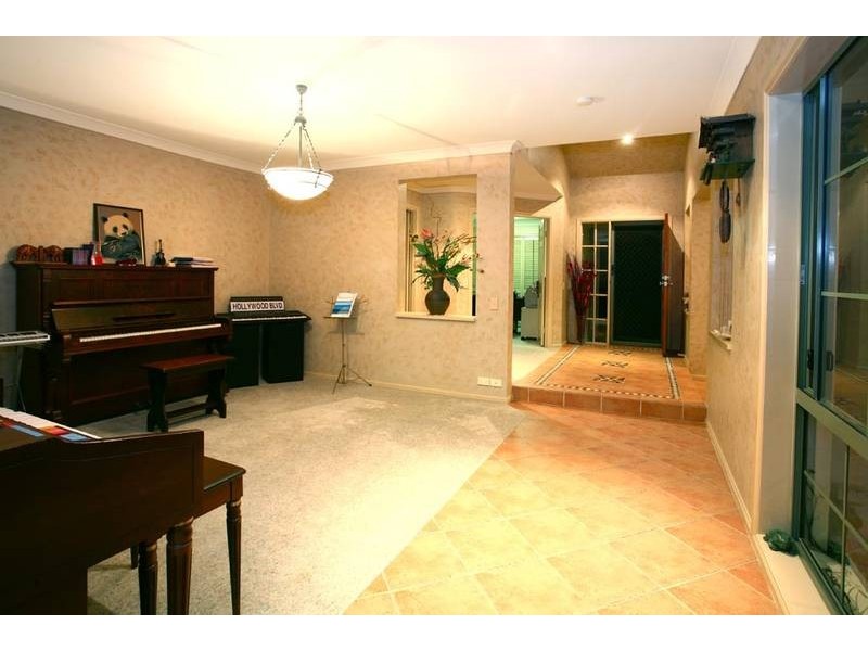 6/12 Handel Avenue, Worongary QLD 4213