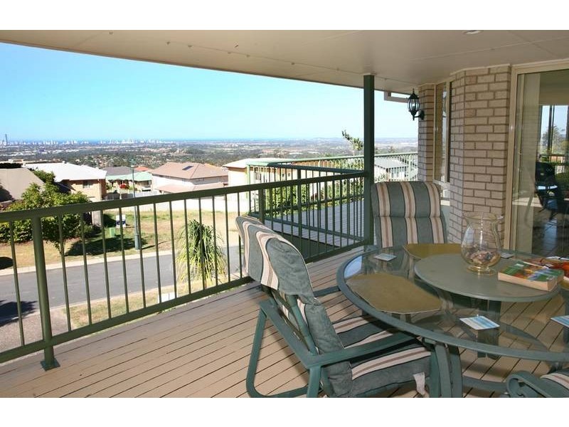 Highland Park QLD 4211