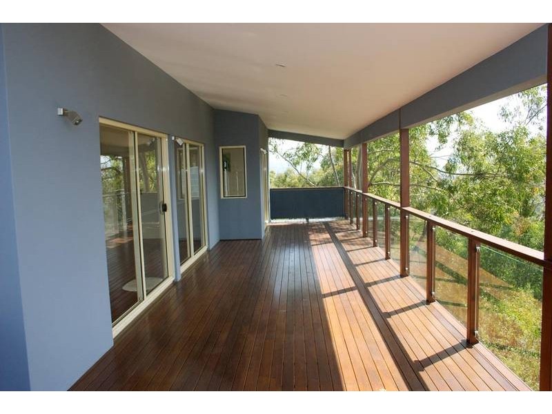 58 Tara Vista Blvd, Highland Park QLD 4211