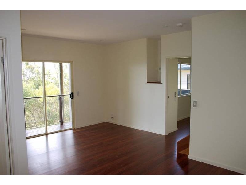 58 Tara Vista Blvd, Highland Park QLD 4211