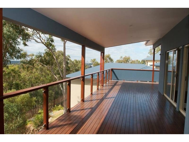 58 Tara Vista Blvd, Highland Park QLD 4211