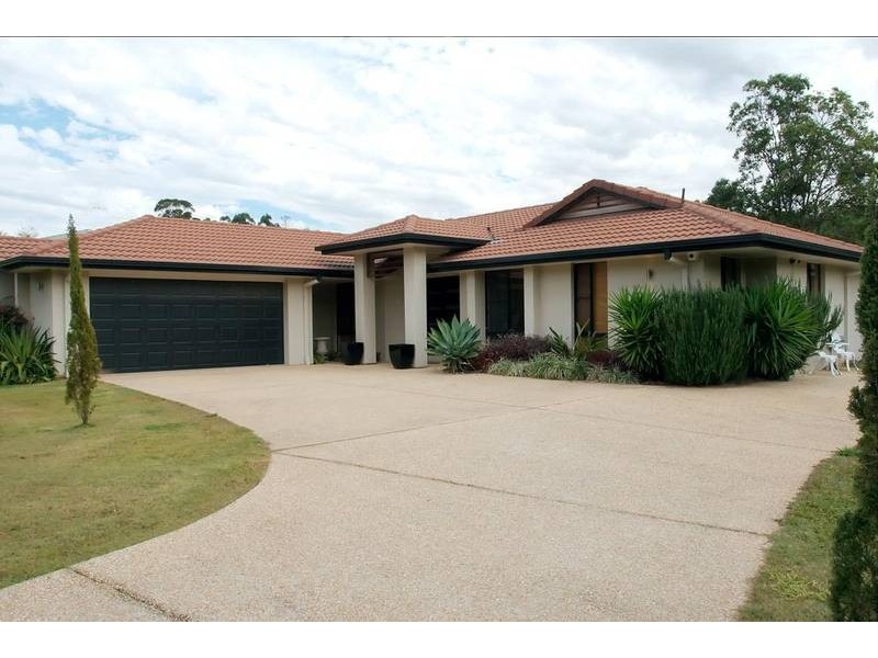 54 Lawnhill Drive, Nerang QLD 4211