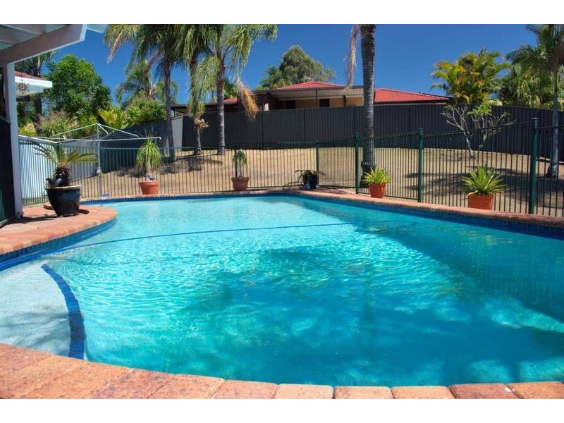 50 Alexander Drive, Highland Park QLD 4211