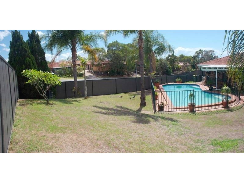 50 Alexander Drive, Highland Park QLD 4211