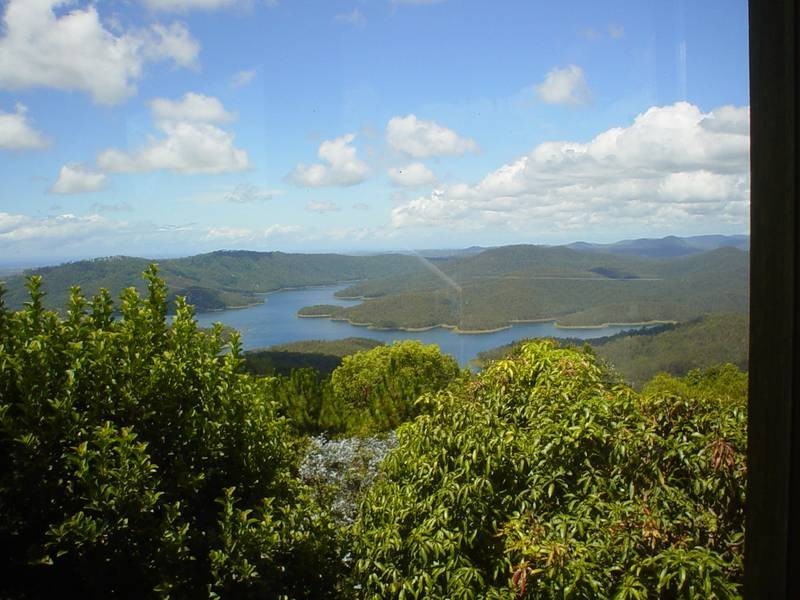 8 Loop Road, Lower Beechmont QLD 4211