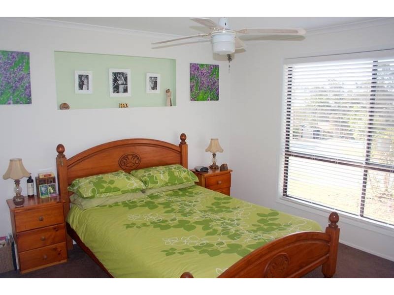 21 Richard Crescent, Highland Park QLD 4211