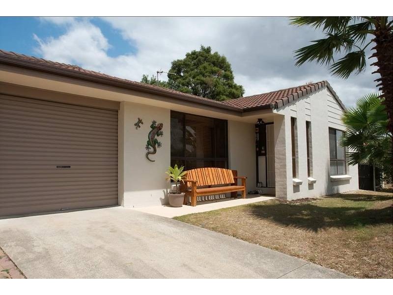 21 Richard Crescent, Highland Park QLD 4211