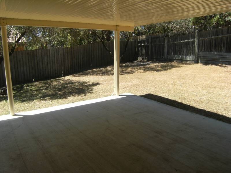 26 Armstrong Way, Highland Park QLD 4211