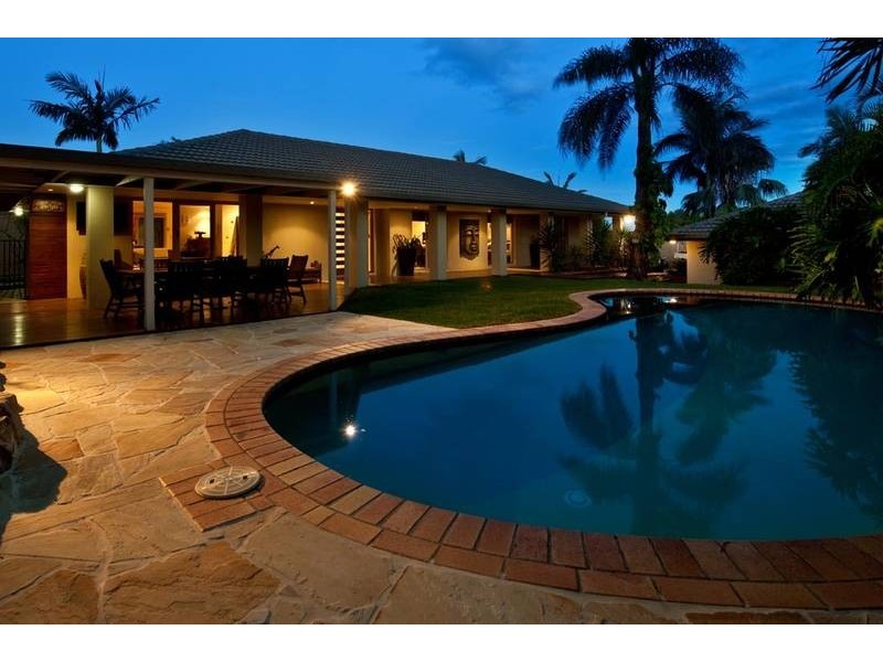 10 Muston Court, Carrara QLD 4211