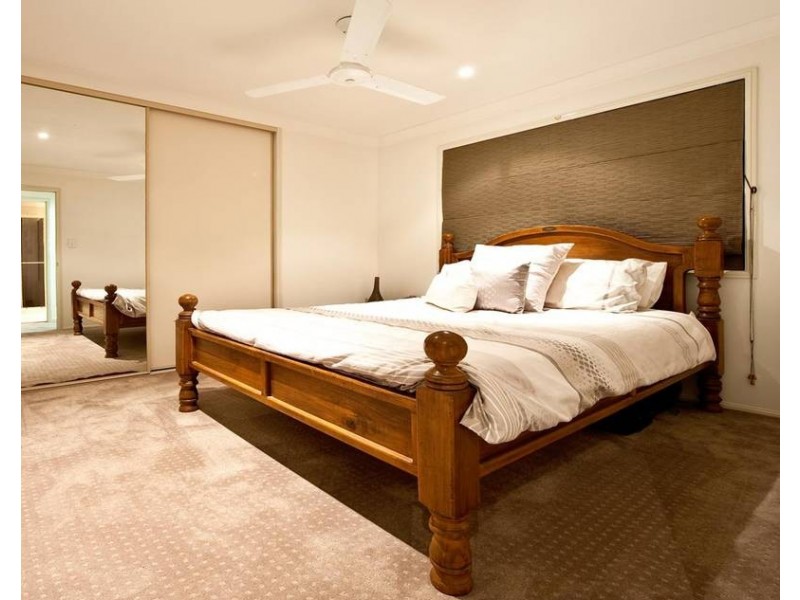 10 Muston Court, Carrara QLD 4211