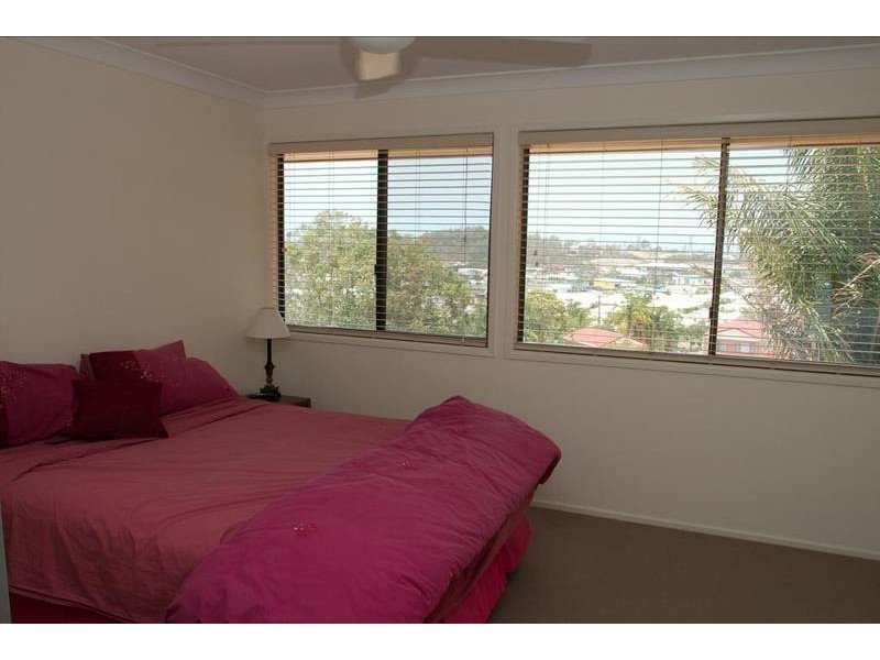 16/11 Balfour Crescent, Highland Park QLD 4211