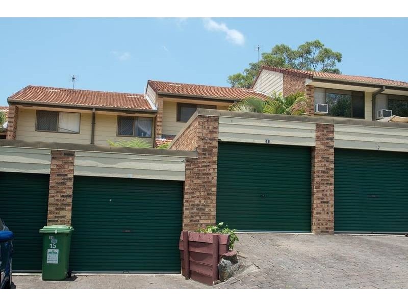 16/11 Balfour Crescent, Highland Park QLD 4211
