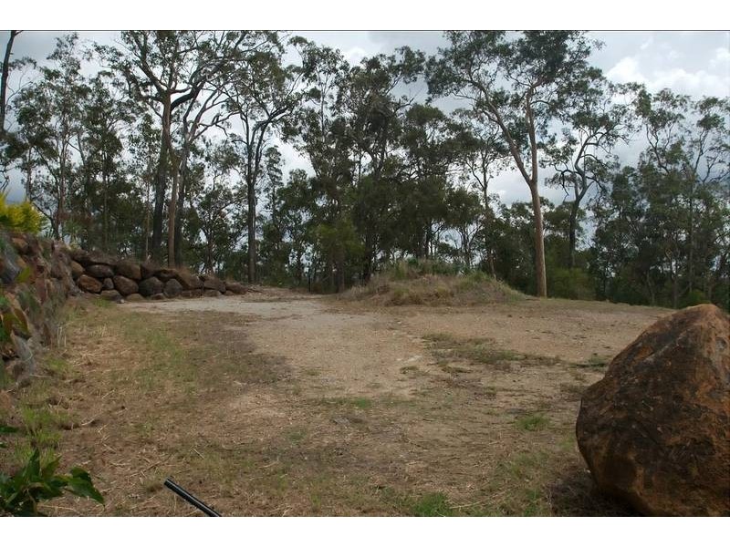 26 Chevron Rise, Highland Park QLD 4211