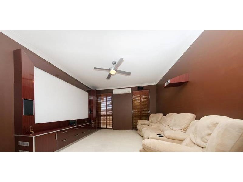 34 Kelsey Circuit, Nerang QLD 4211