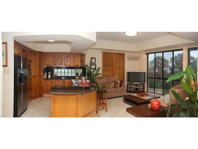 Highland Park QLD 4211